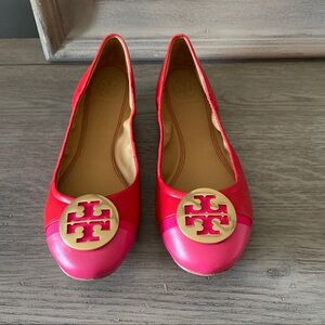 NWOT never worn red and pink Minnie Tory Burch
